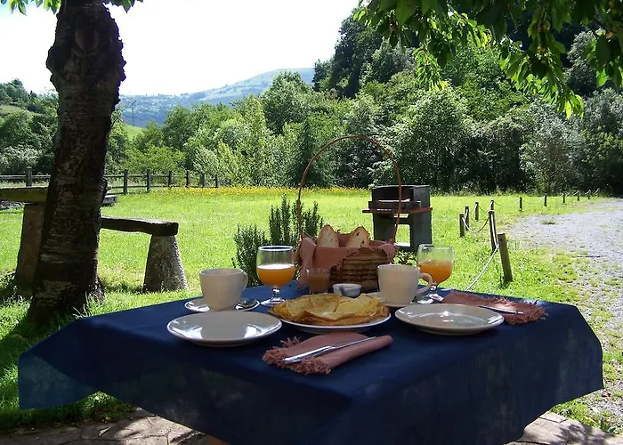 Casona Valle De Soba منزل ريفي *